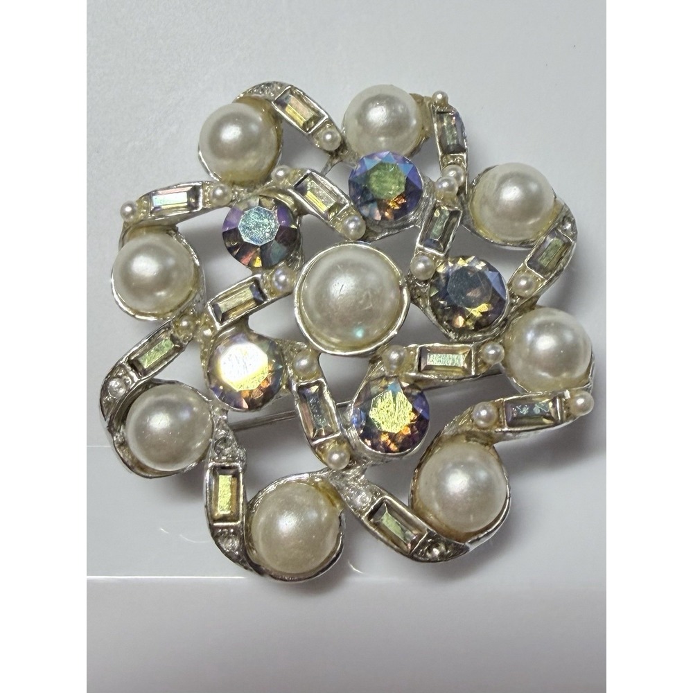 Vintage Faux Pearl & Aurora Borealis‎ Rhinestone Silver Tone Brooch Pin